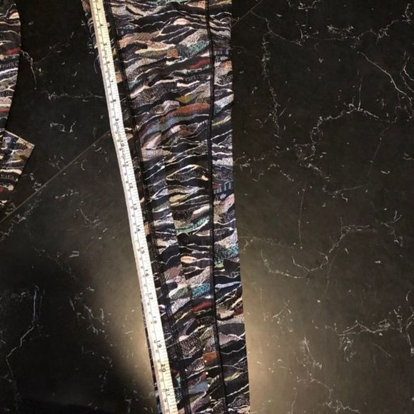 Lululemon fast and frees - Picture 6 of 7